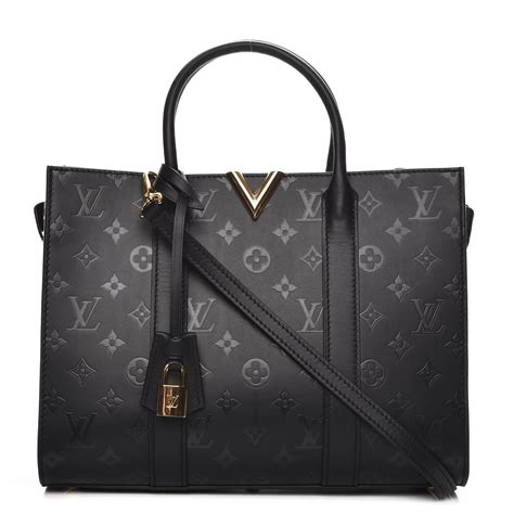 lv very tote mm price|louis vuitton oversized tote.